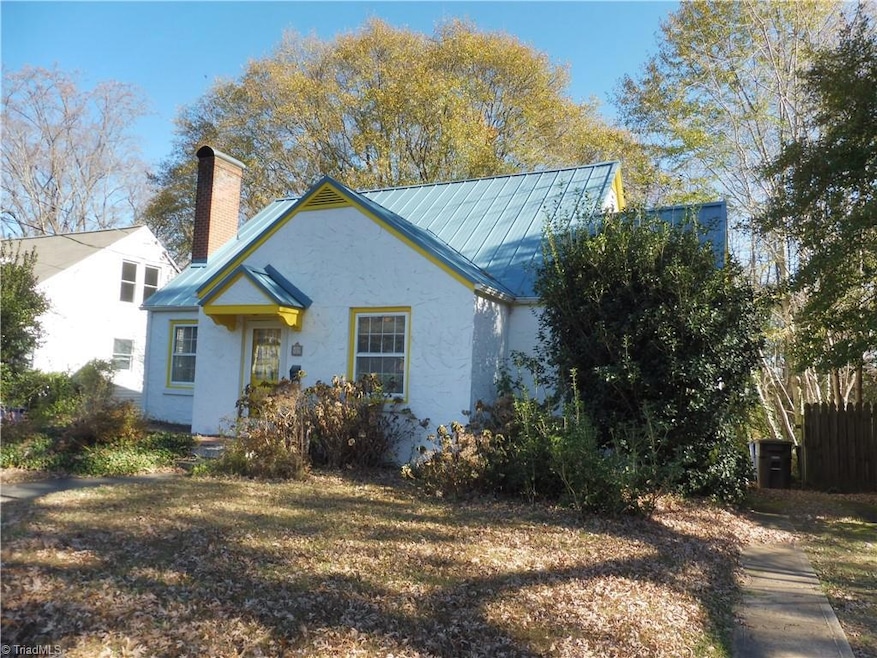 819 Madison Ave, Winston Salem, NC 27103 - photo 1