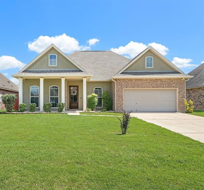 454 Scotch Pine Dr, Ponchatoula, LA 70454 - photo 1