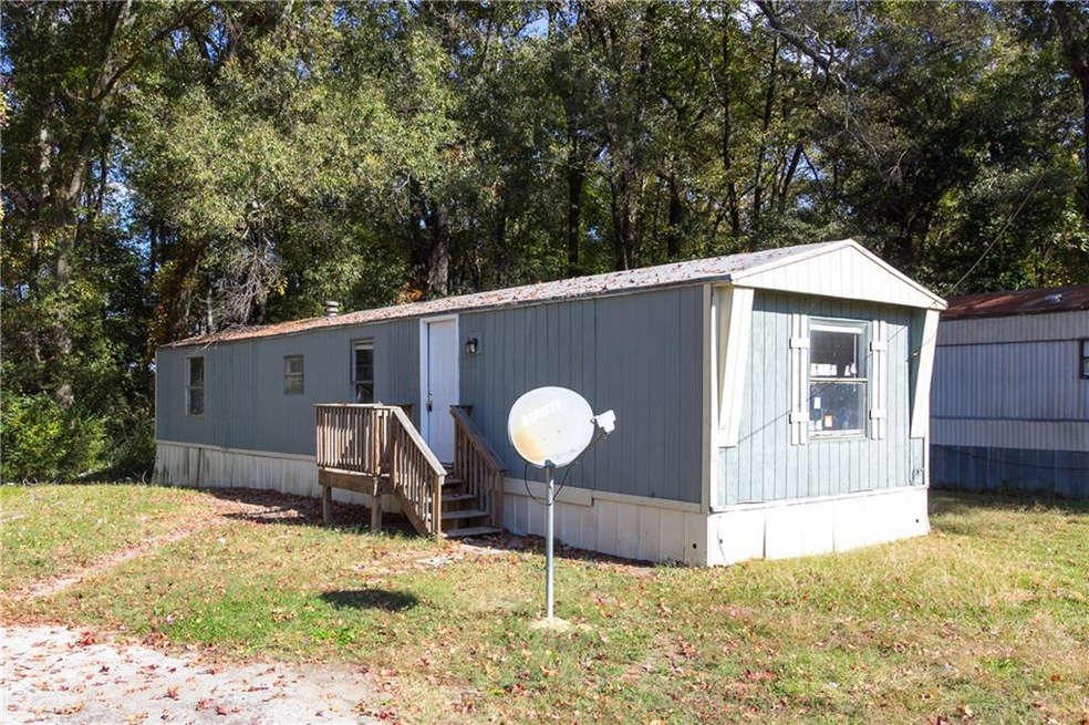 340 Towler St unit 12, Monroe, GA 30655 - photo 1