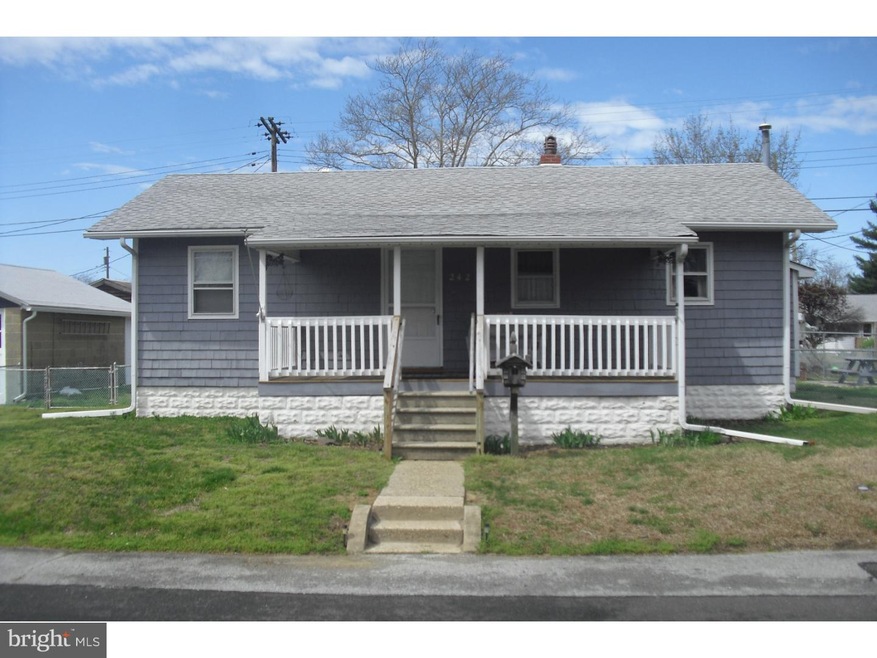 242 C St, Penns Grove, NJ 08069 - photo 1