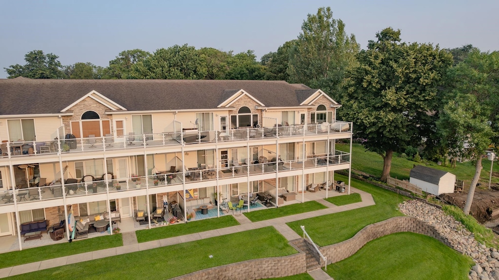 14 Iowa St unit B2, Arnolds Park, IA 51331 - photo 1