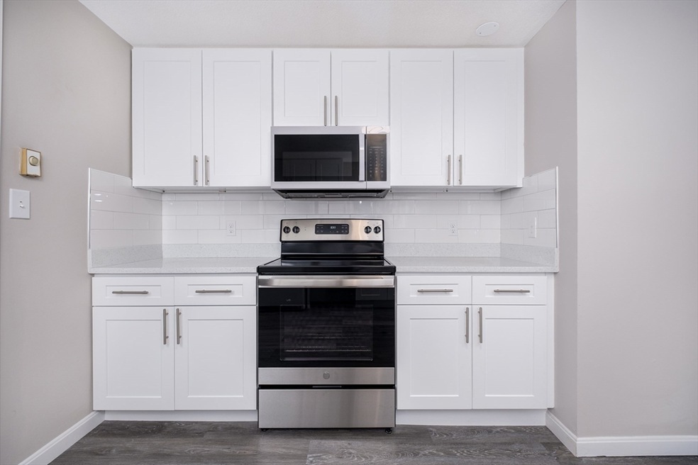 441 Ferry St unit 2, Everett, MA 02149 - photo 1