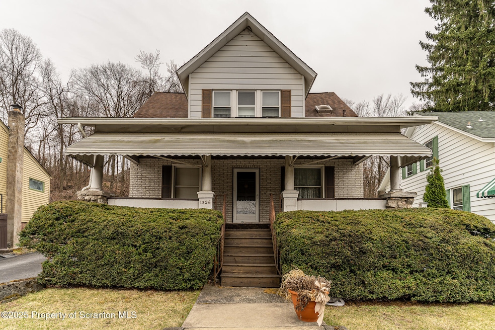 1326 E Mountain Rd, Scranton, PA 18505 - photo 1