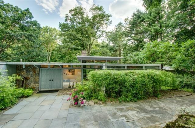 19 Brookwood Rd, Bedford, NY 10506 - photo 1