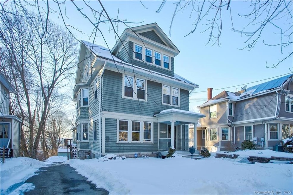 956 Townsend Ave, New Haven, CT 06512 - photo 1