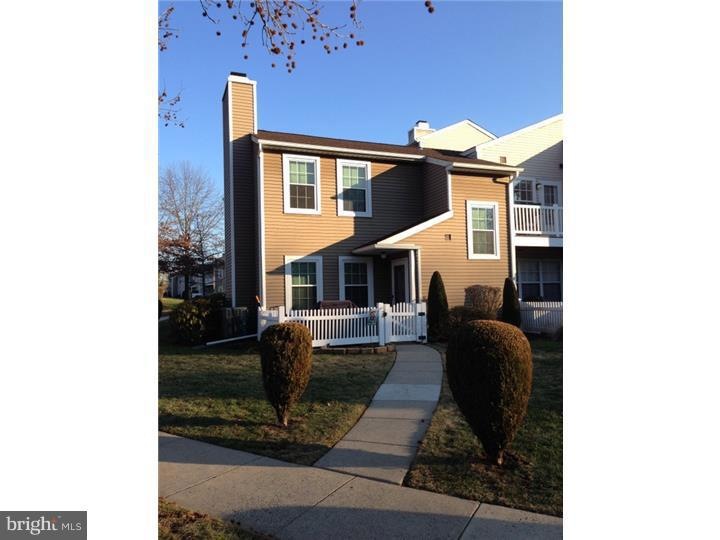 512 Ferris Ln unit E12, Doylestown, PA 18901 - photo 1
