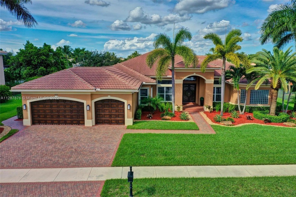 15279 SW 34th St, Davie, FL 33331 - photo 1