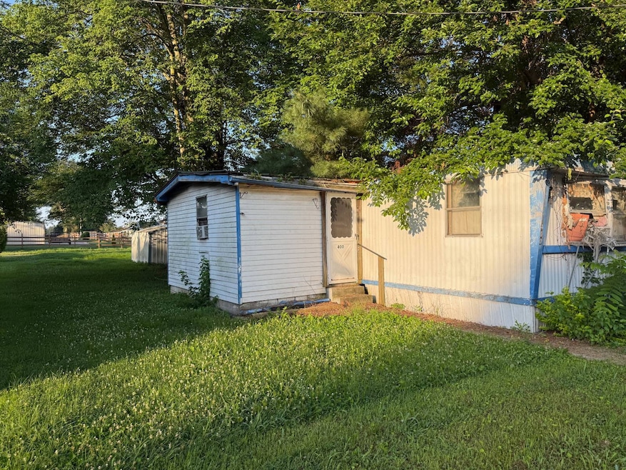 400 E Medcalf St, Dale, IN 47523 - photo 1