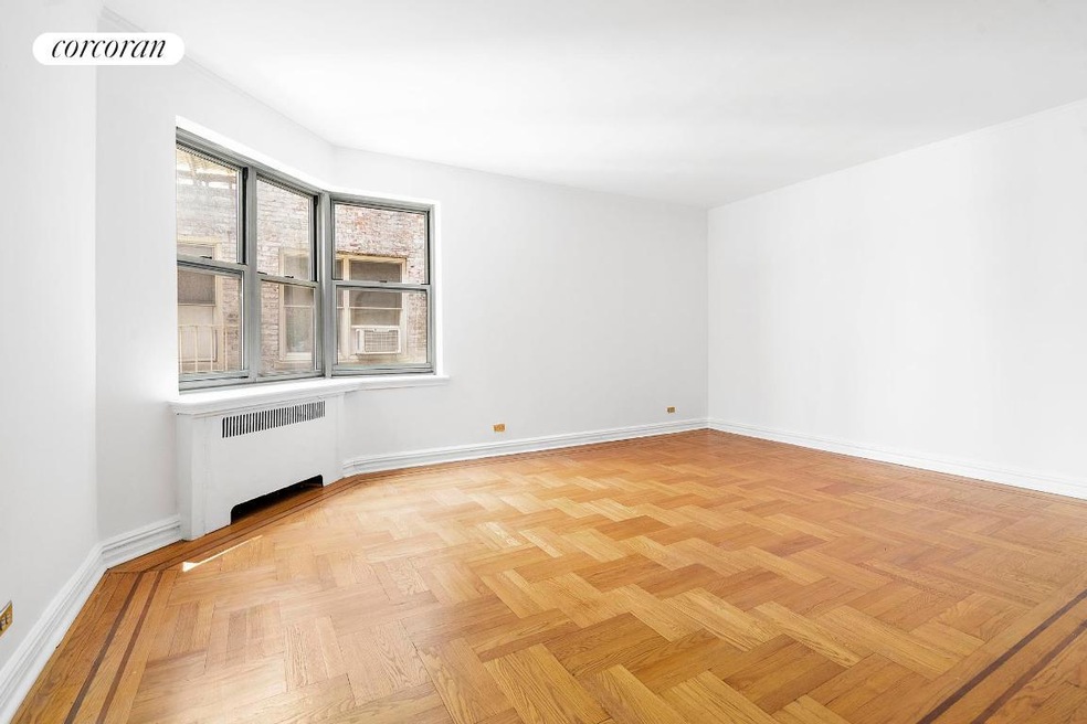 120 Bennett Ave unit 2A, New York, NY 10033 - photo 1