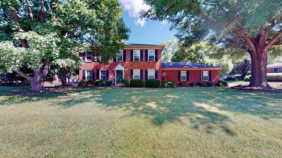 5622 Ironwood Dr, Newburgh, IN 47630 - photo 1