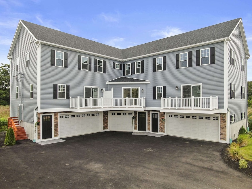 713 Sea St unit 2, Quincy, MA 02169 - photo 1