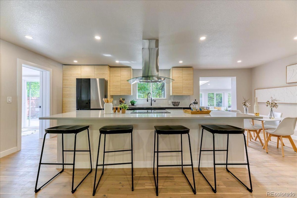 8550 E Davies Place, Centennial, CO 80112 - photo 1