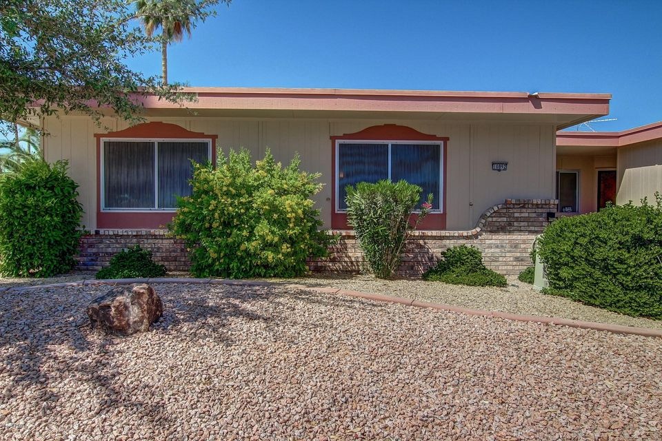 10892 W Emerald Dr, Sun City, AZ 85351 - photo 1