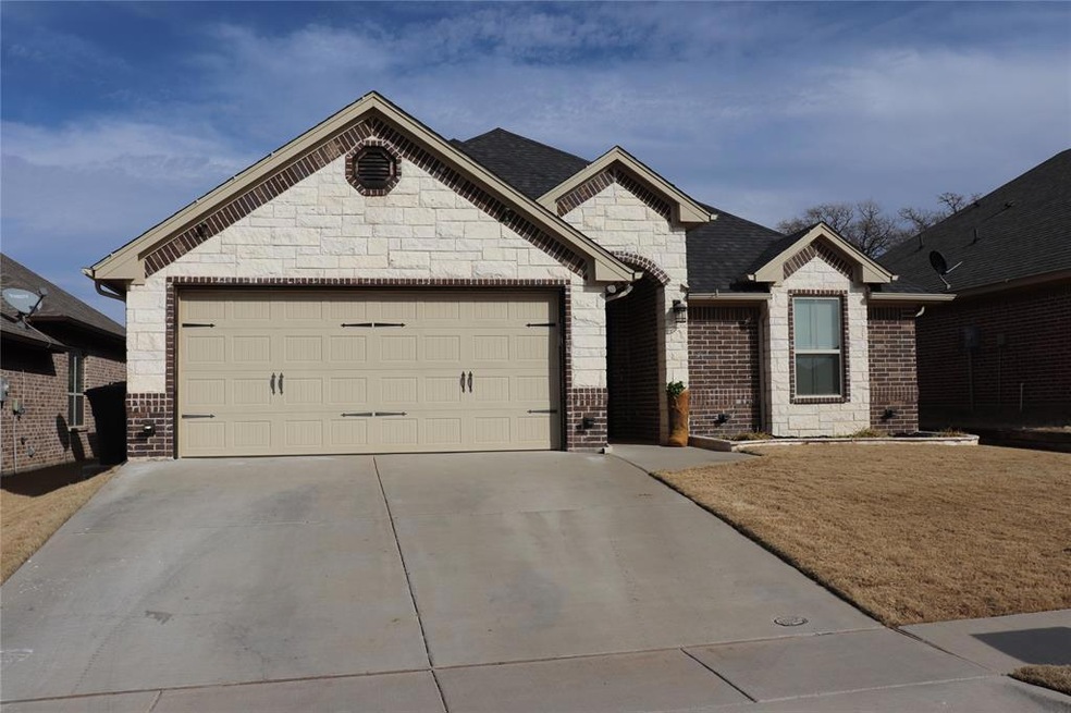 235 Jacinth Ln, Granbury, TX 76049 - photo 1