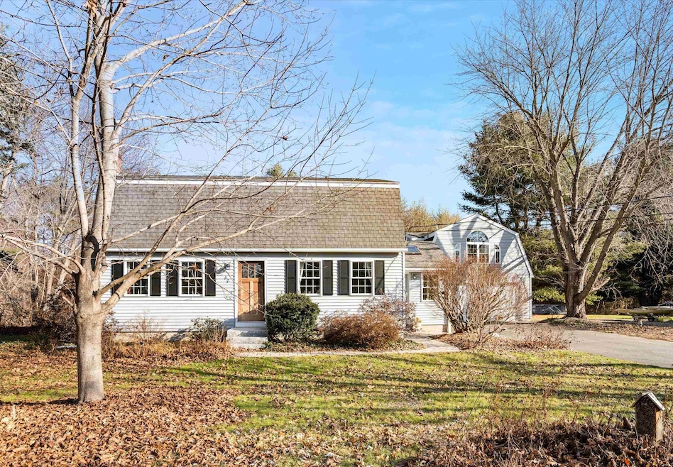 40 Dracut Rd, Hudson, NH 03051 - photo 1