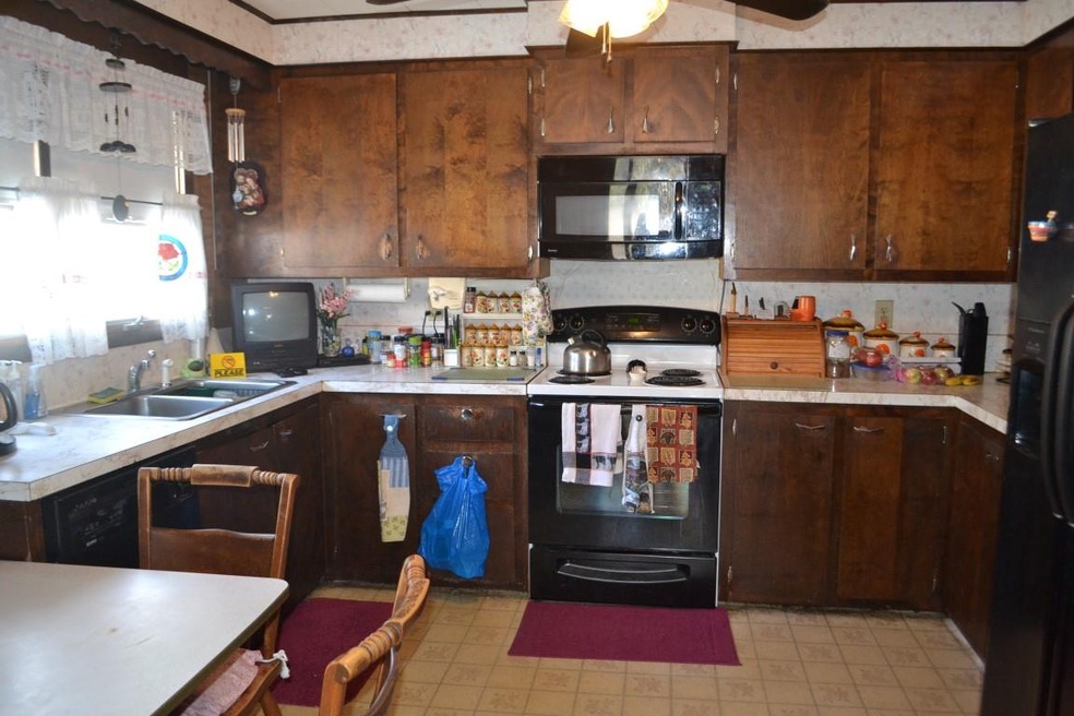 2126 Berlin Pond Rd, Northfield, VT 05663 - photo 1