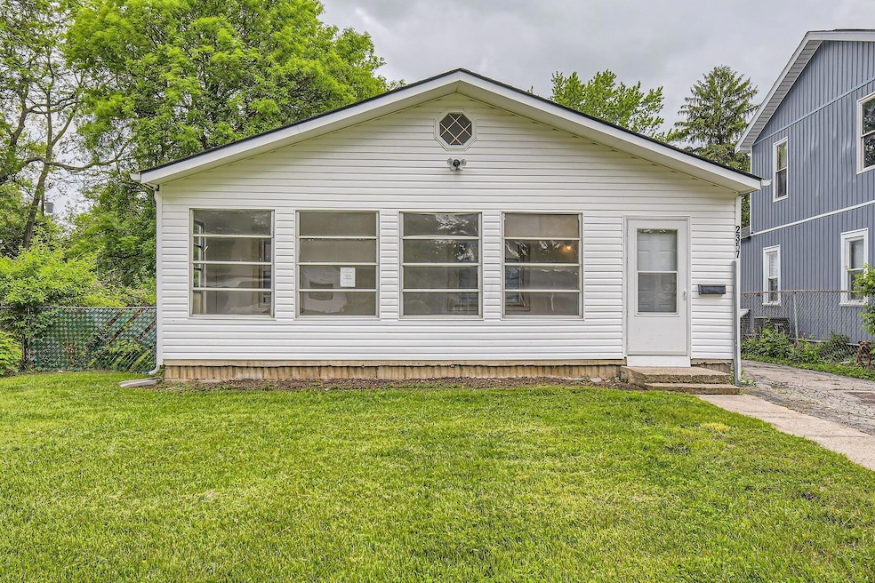 2357 Argyle Dr - Web Quality - 001 - 01