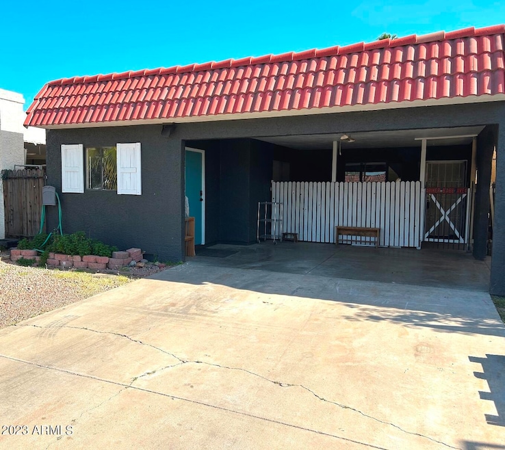 535 E Royal Palms Dr, Mesa, AZ 85203 - photo 1