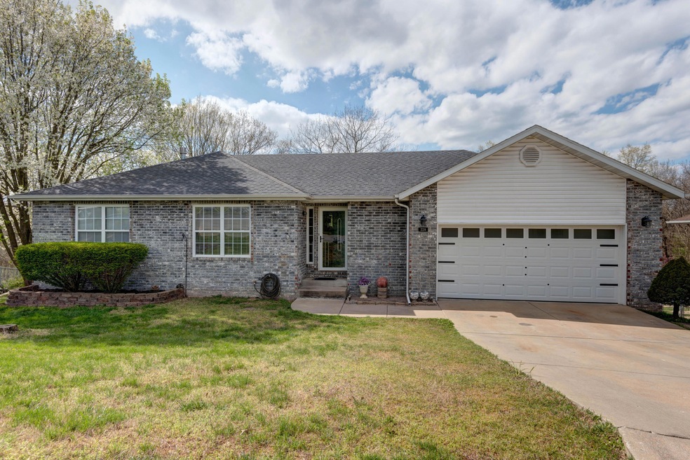 228 Shady Acres Cir, Nixa, MO 65714 - photo 1