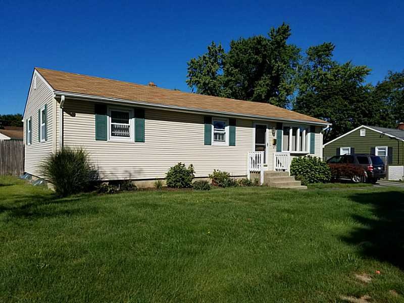 20 Cochran St, West Warwick, RI 02893 - photo 1