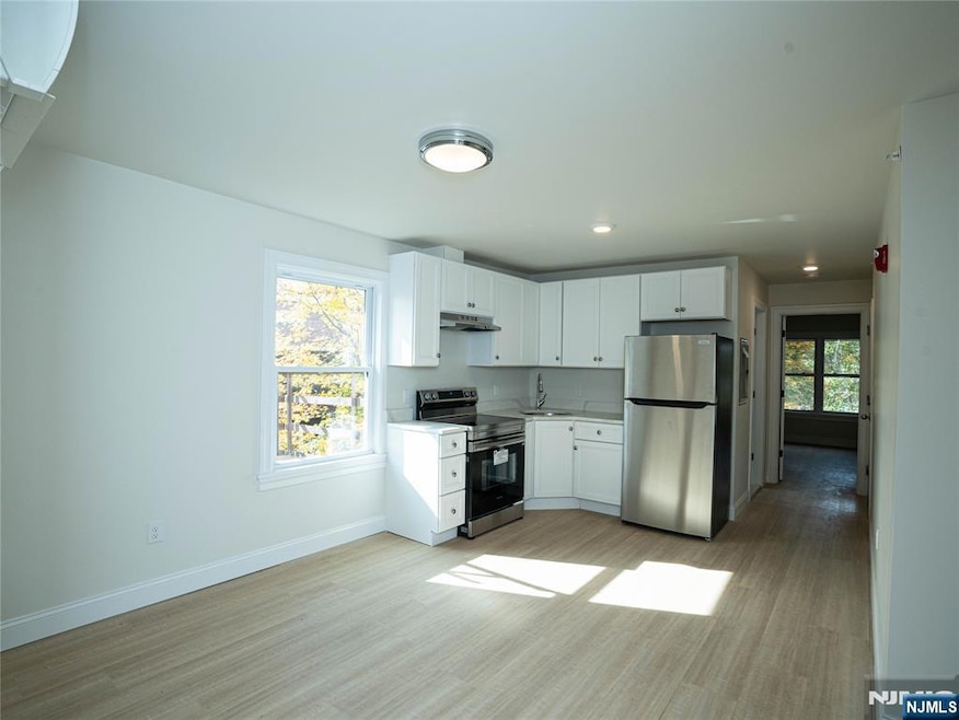 For Rent $2,500/month