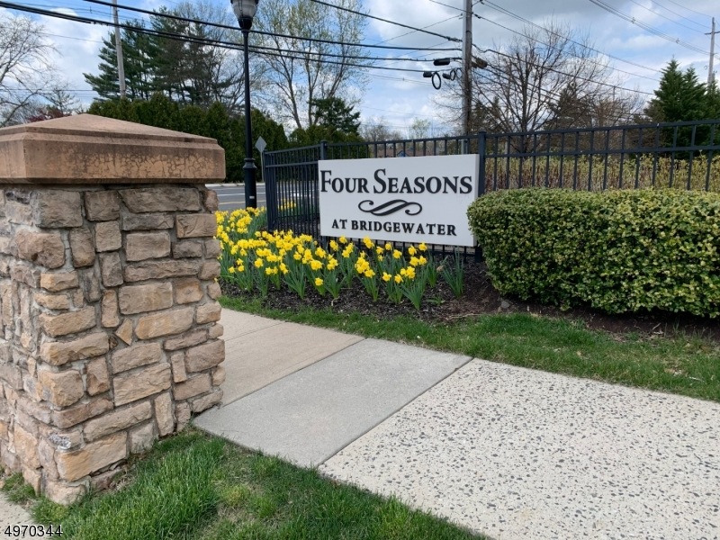 453 Victoria Dr unit D1, Bridgewater, NJ 08807 - photo 1