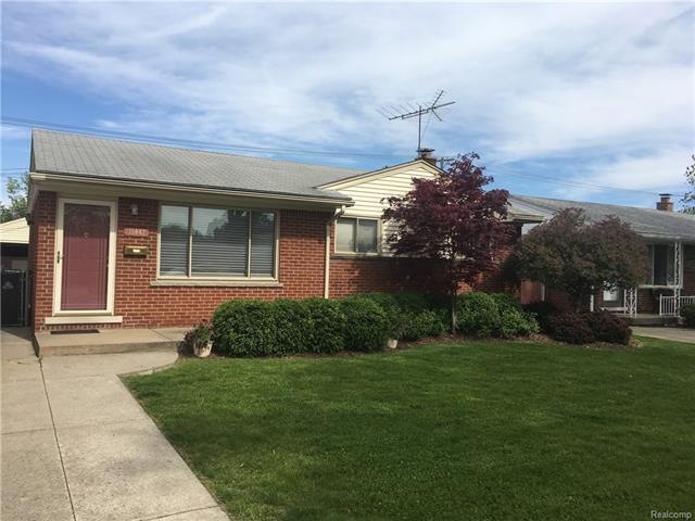 16042 Flanagan St, Roseville, MI 48066 - photo 1