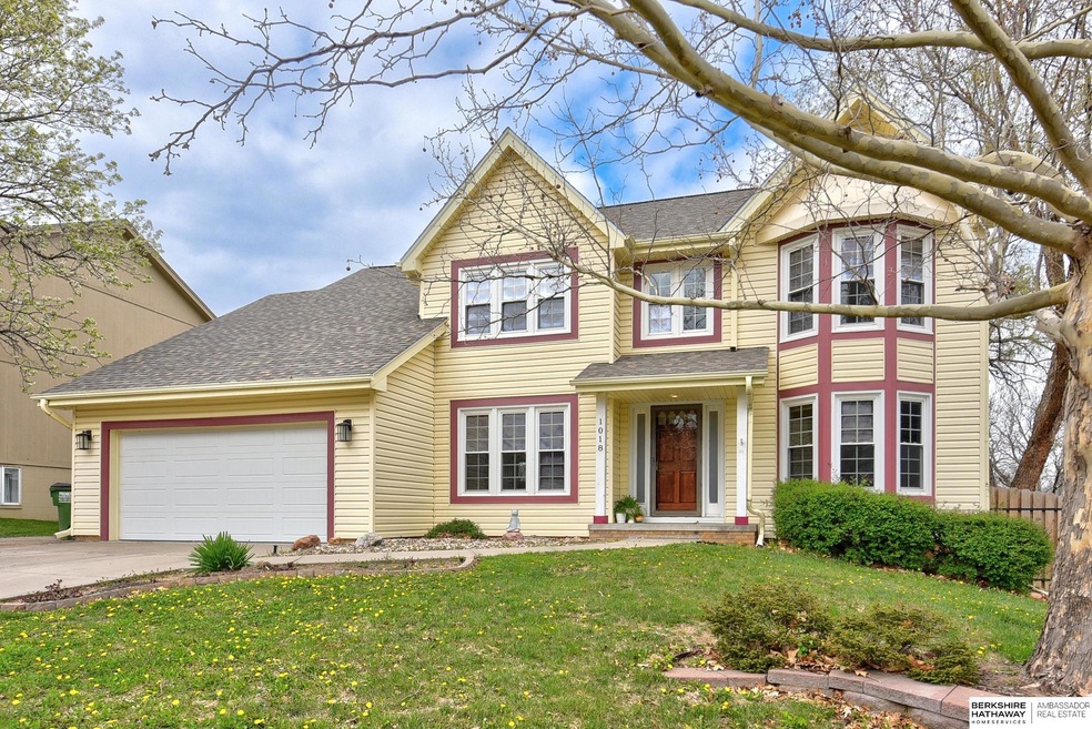 Sold $370,000