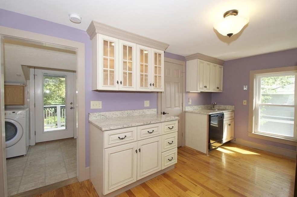 29 Hingham St unit 2, Rockland, MA 02370 - photo 1