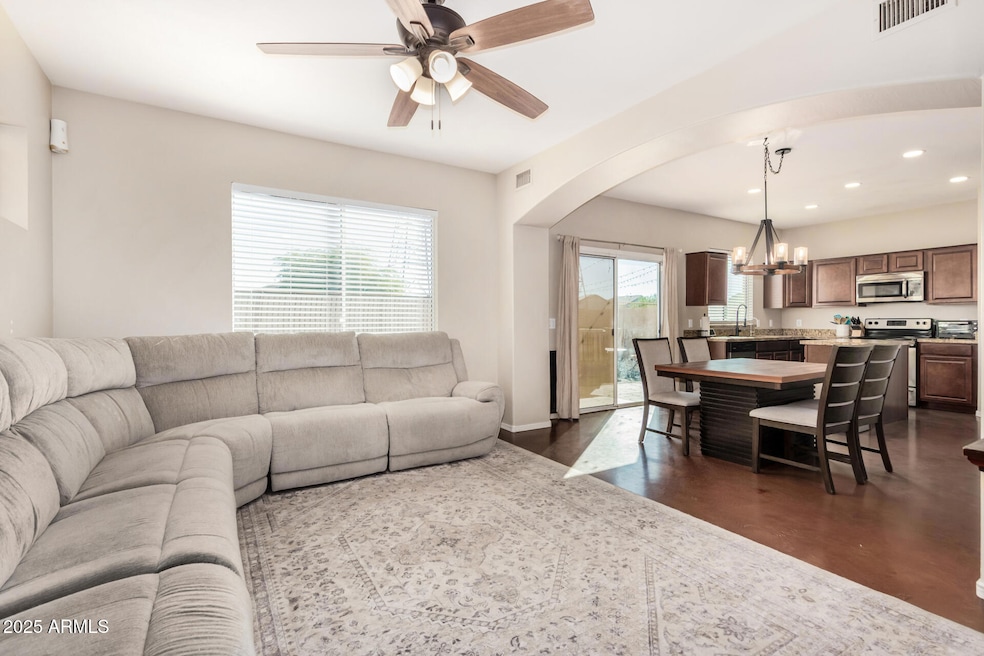 1405 S 121st Dr, Avondale, AZ 85323 - photo 1