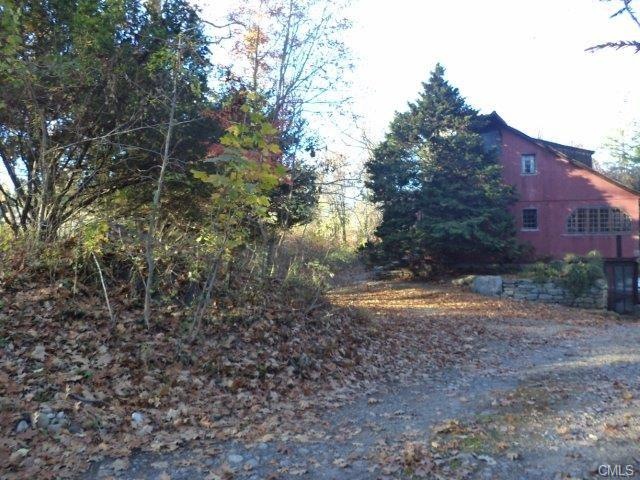 798 Sturges Rd, Fairfield, CT 06824 - photo 1