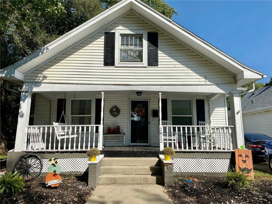 2812 Richmond Ave, Mattoon, IL 61938 - photo 1