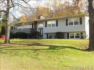 30 Sky Top Dr, Wappingers Falls, NY 12590 - photo 1