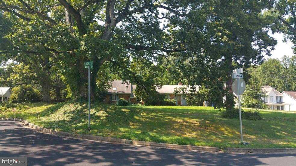 5726 Clarence Ave, Alexandria, VA 22311 - photo 1