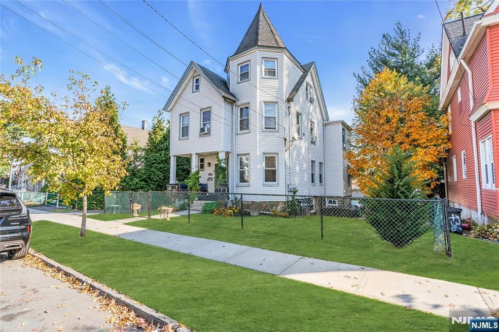 438 Devon St unit 1, Kearny, NJ 07032 - photo 1