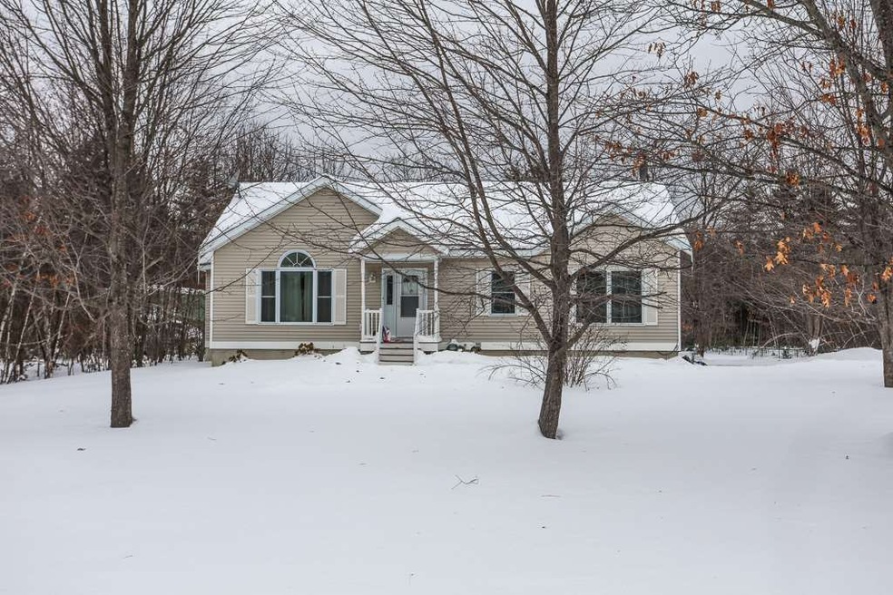 5 Oxbow Pond Rd, Canterbury, NH 03224 - photo 1