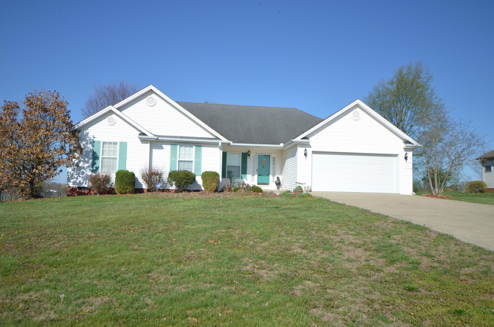 436 Bellaire Dr, Harrodsburg, KY 40330 - photo 1