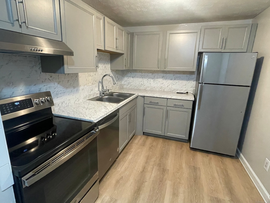 For Rent $1,650/month