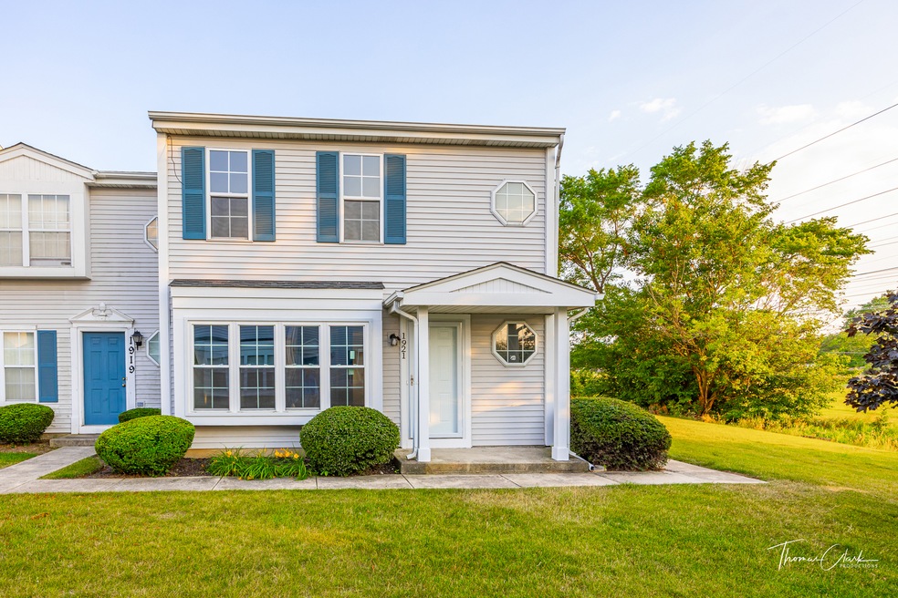 1921 Cherrywood Ct, Joliet, IL 60435 - photo 1