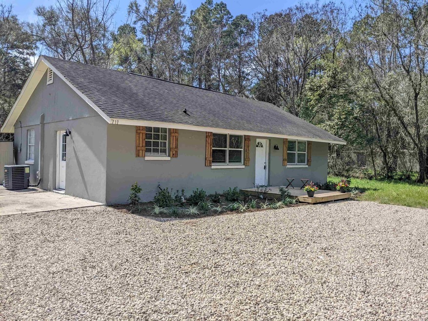 711 Bob Miller Rd, Crawfordville, FL 32327 - photo 1