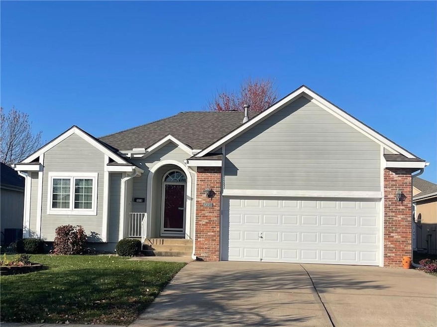 7218 N Cypress Ave, Kansas City, MO 64119 - photo 1