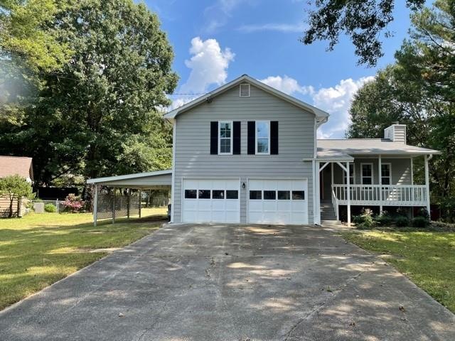 Great Curb Appeal!  Located on very private cul-de