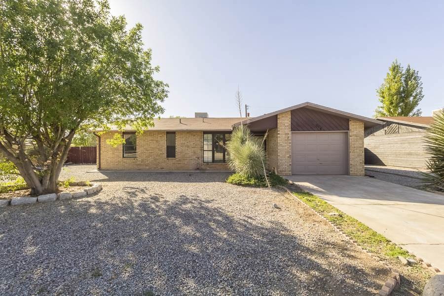 514 Plainview Dr, Alamogordo, NM 88310 - photo 1