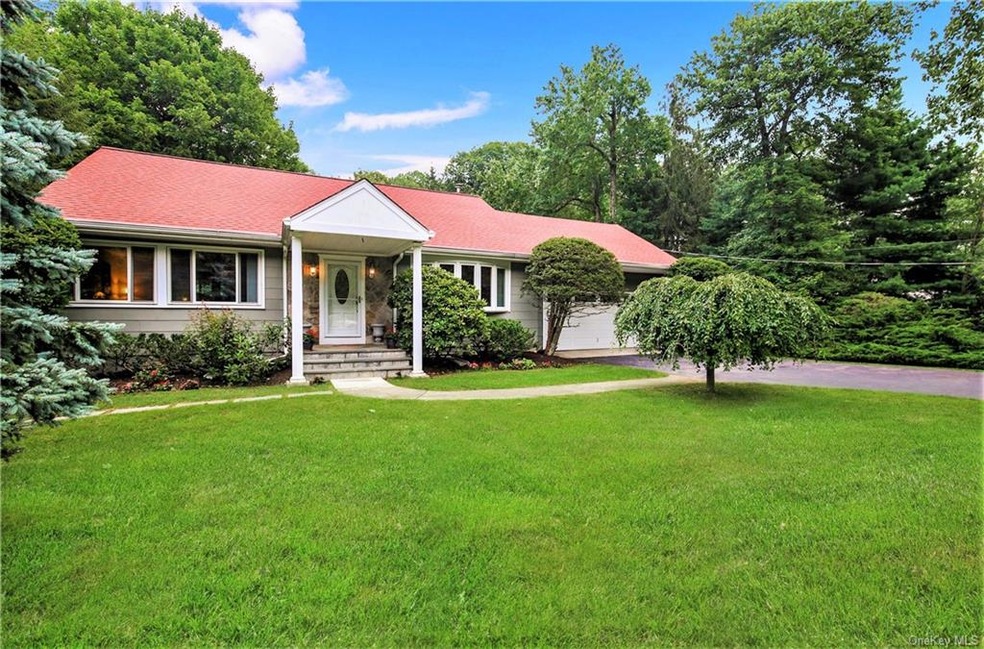 2662 Dunning Dr, Yorktown Heights, NY 10598 - photo 1