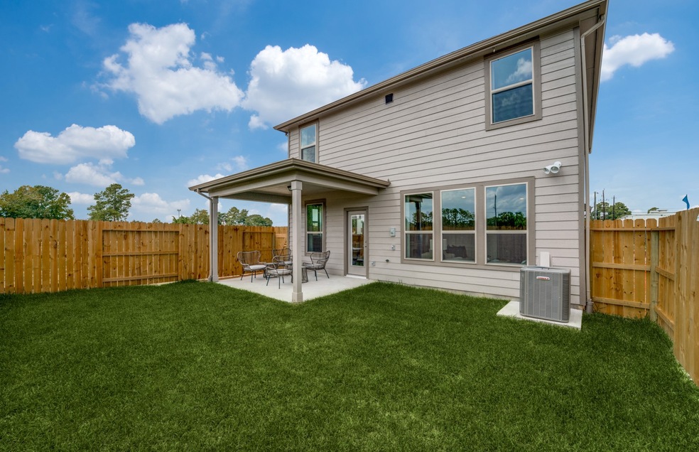 4015 Delta Rose St, Houston, TX 77018 - photo 1