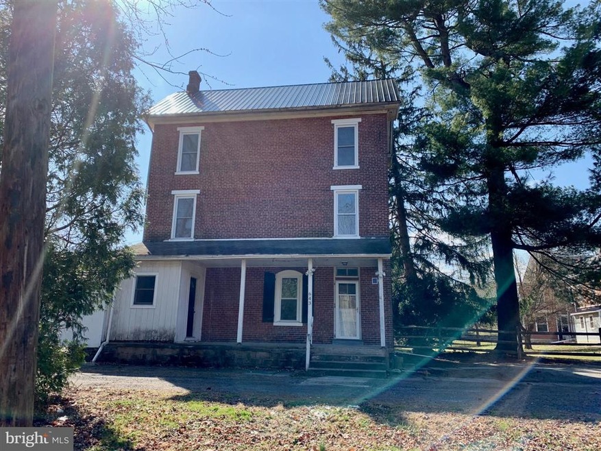 643 Wayside Way, Riegelsville, PA 18077 - photo 1