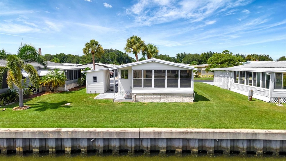 118 S Saint Thomas Cir, Apollo Beach, FL 33572 - photo 1