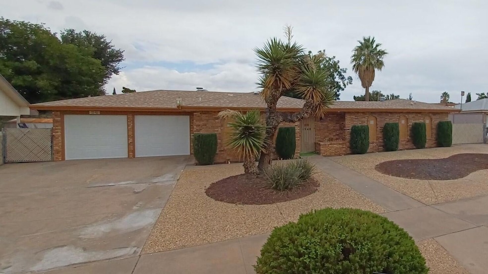 1948 Octubre Dr, El Paso, TX 79935 - photo 1