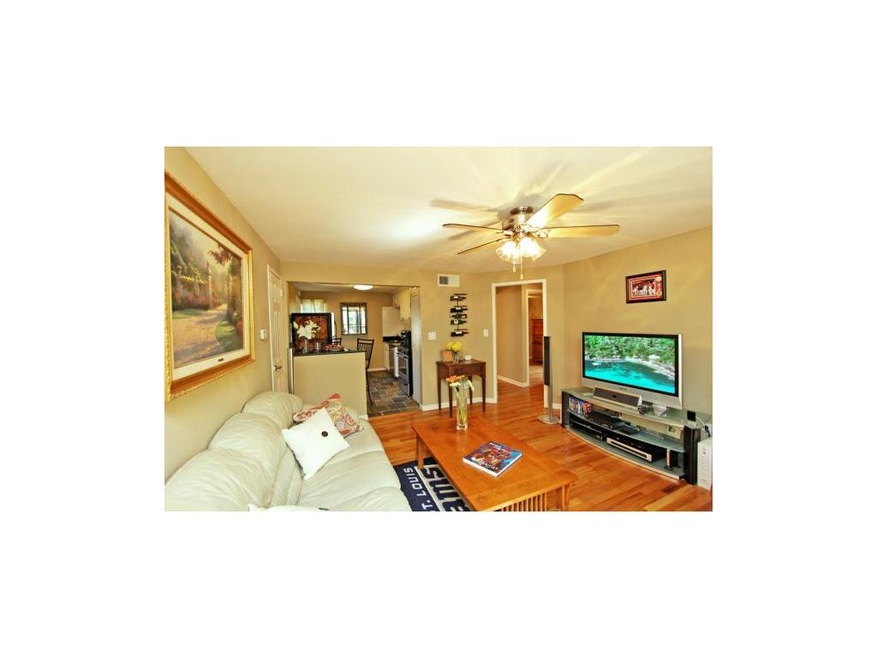 Neutral colors and pristine condition make this co