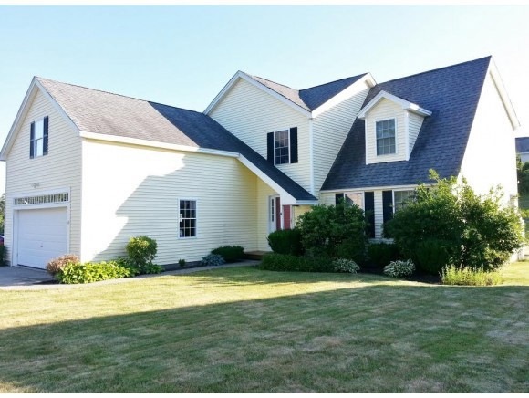 15 Hollyhock Ave, Nashua, NH 03062 - photo 1